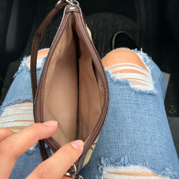 Coach Wristlet Brown - Picture 4 of 8